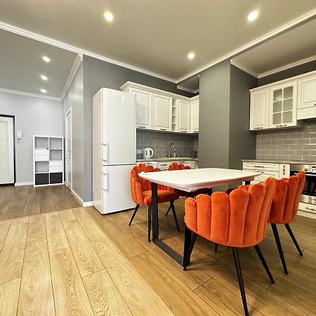 Gagarin Plaza Stylish Apartment オデッサ エクステリア 写真