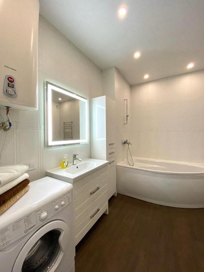 Gagarin Plaza Stylish Apartment オデッサ エクステリア 写真
