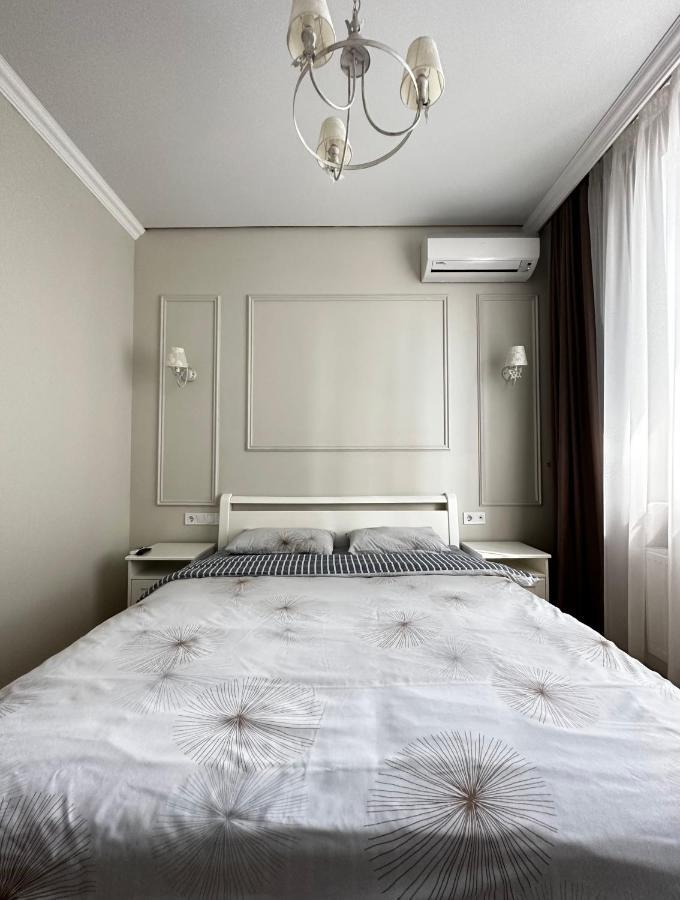 Gagarin Plaza Stylish Apartment オデッサ エクステリア 写真