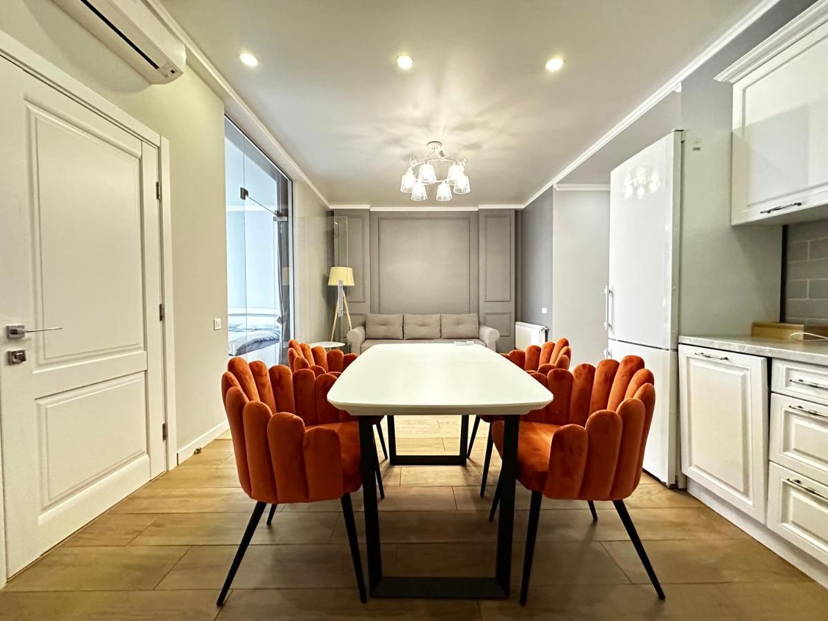 Gagarin Plaza Stylish Apartment オデッサ エクステリア 写真