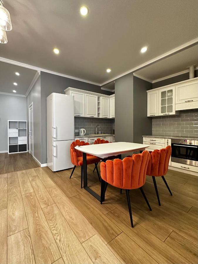 Gagarin Plaza Stylish Apartment オデッサ エクステリア 写真