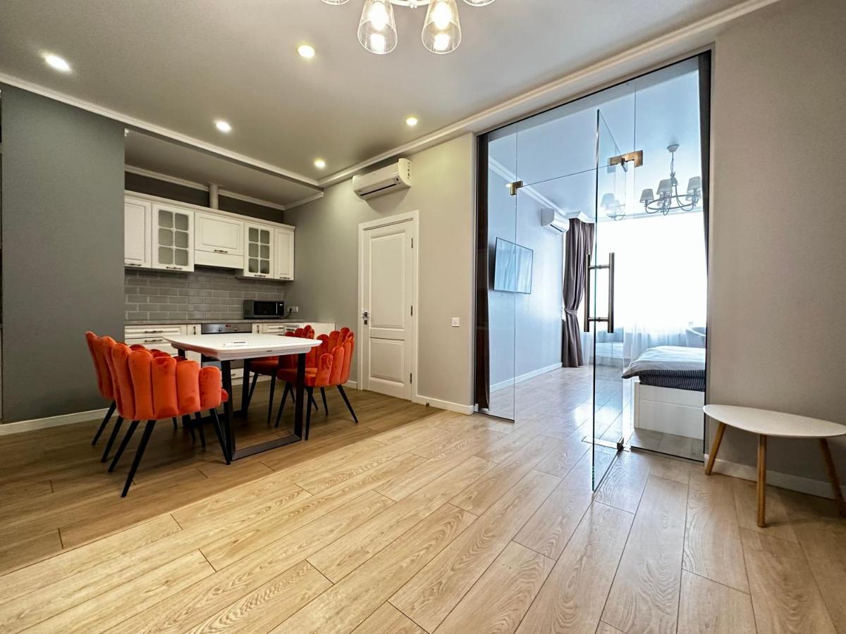 Gagarin Plaza Stylish Apartment オデッサ エクステリア 写真